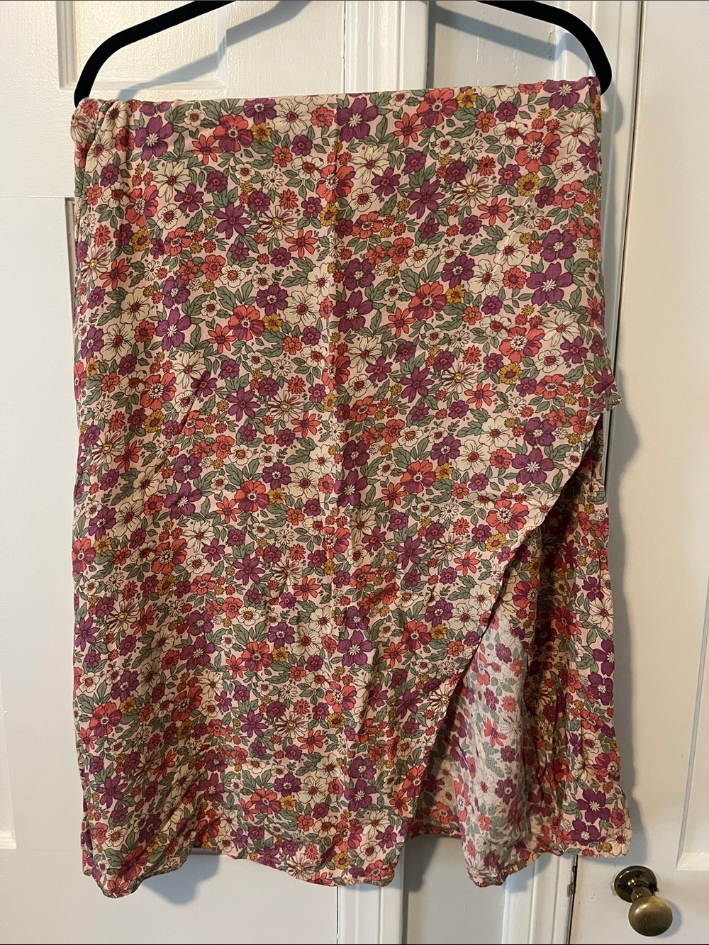 Rewind Floral Midi Skirt in Cream with Pink & Purple Blooms